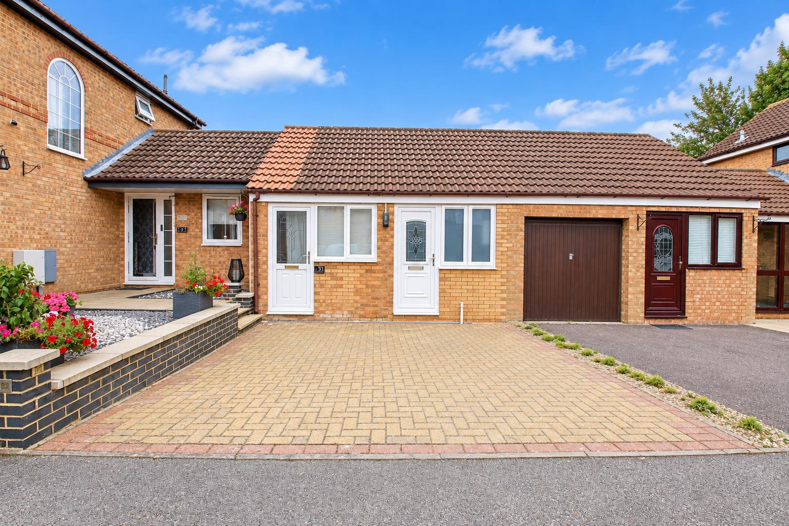 1 bed property in Kirkstall Place, Milton Keynes